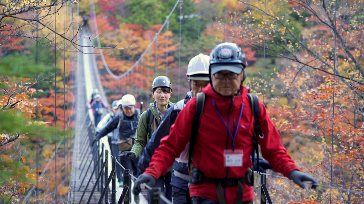畑薙大吊橋が登山道への入り口