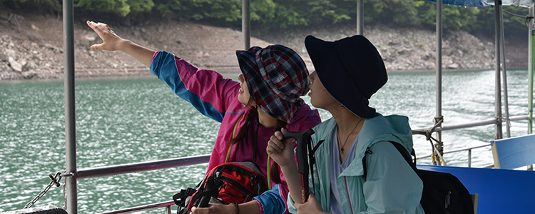 南アルプス女子旅レポート 井川湖渡船「宮向」